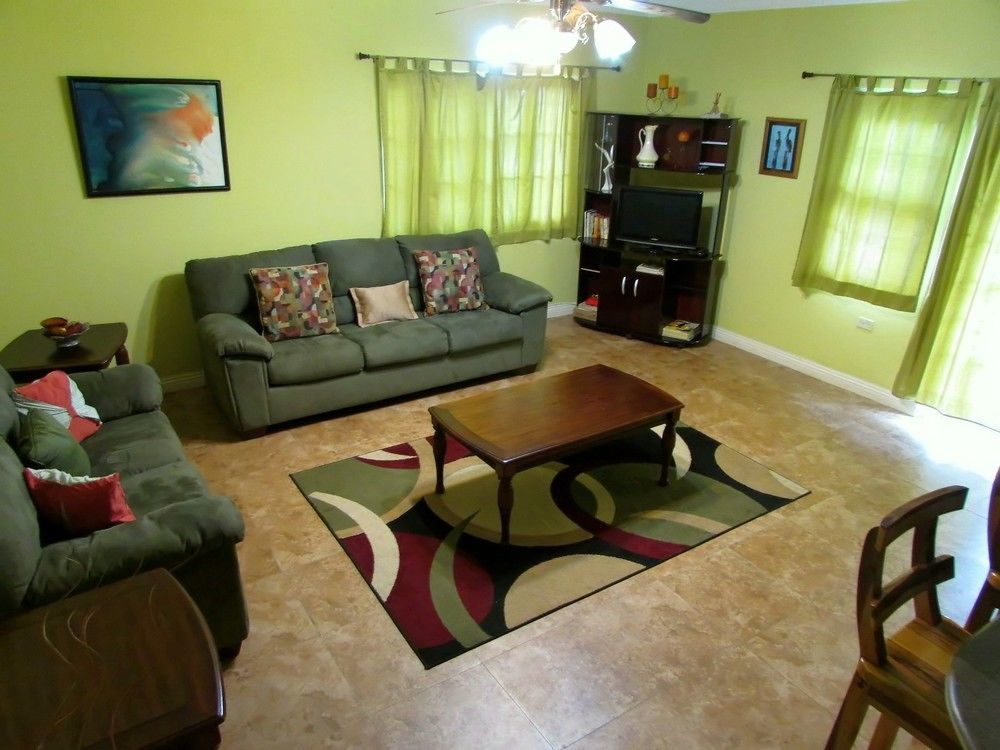 Centrally Located Guest Apartments 킹스톤 외부 사진