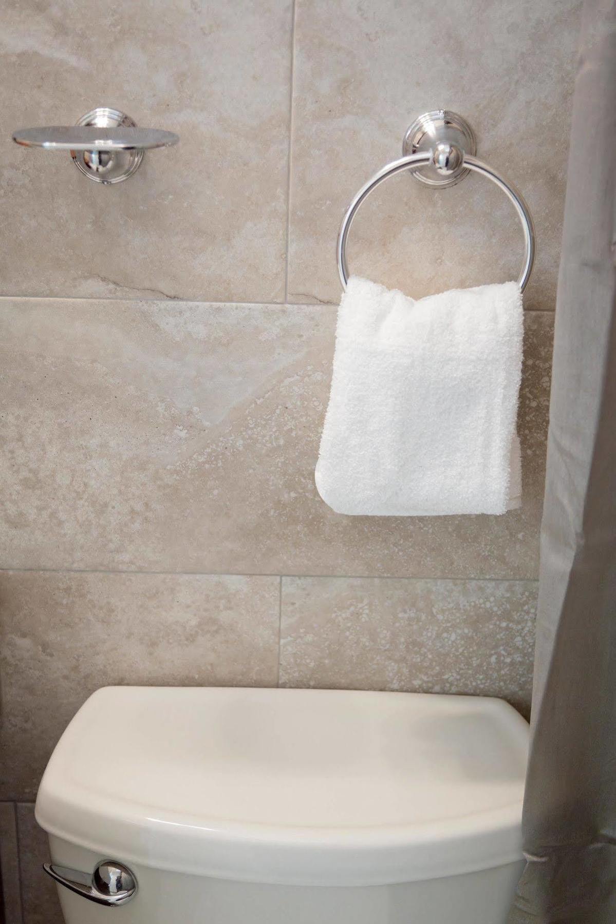 Centrally Located Guest Apartments 킹스톤 외부 사진